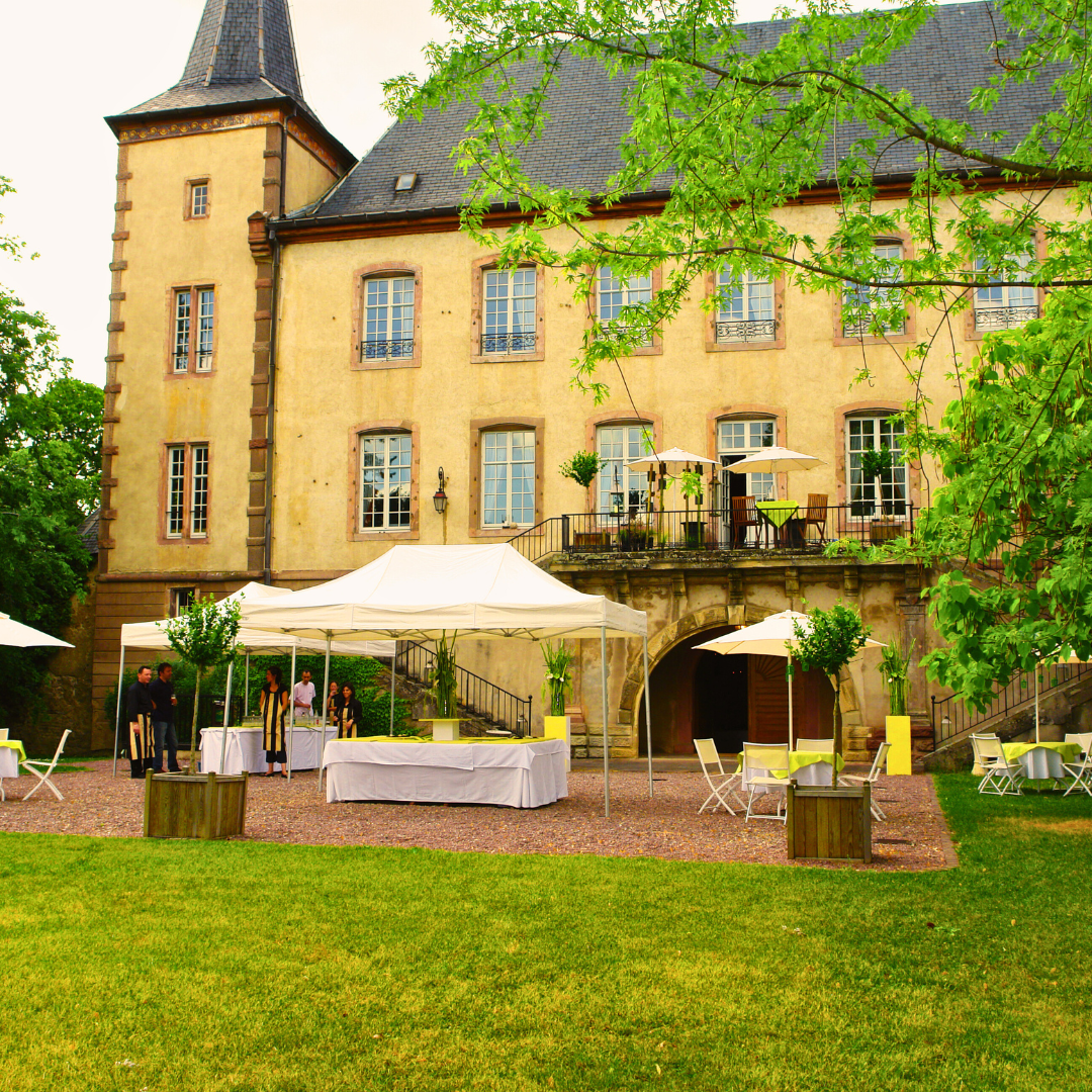 Louer le château pour banquet extérieur